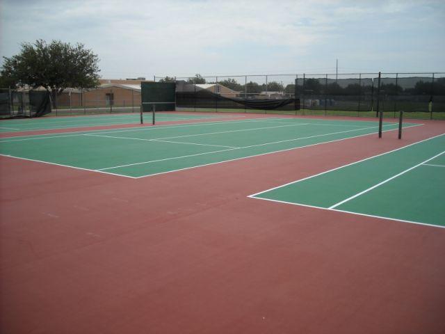 High School Midland, Texas Project: Outdoor tennis courts 6mm TruSport SQ. FT.