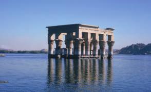 The Aswan High Dam, built in 1970, has stopped the Nile s annual floods and controlled the water supply. During rainy years it stores water. During times of drought it releases water.