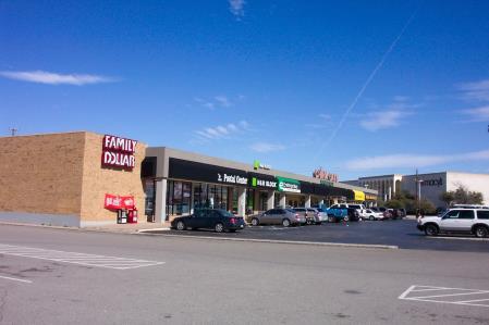 Pioneer Crossing Shopping Center Anchors: Tom Thumb, Super K-mart Post Oak Village Shopping Center Prairie