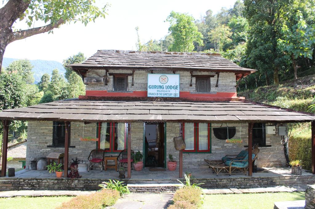 LHANDRUK LA BEE LODGE La Bee Lodge is located at 5,379ft in Landruk, a typical village of the Gurung community.