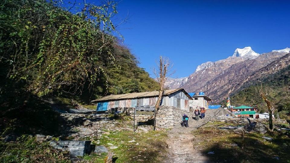you at your next lodge in Ghandruk some five hours later. From here the views of the surrounding mountains are truly a sight to behold.