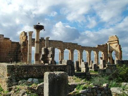 The drive continues to the holy city of Moulay Idriss and then a visit to the ruins of the Roman city of Volubilis, a partly excavated Berber and Roman city.