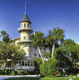 Overnighting at the Holiday Inn Express in Savannah s National Historic Landmark District, we enjoy the rest of the afternoon and evening to wander the tree-filled streets, the City Market, and the