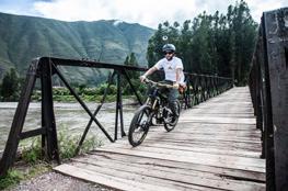 on mountain bike. After, enjoy lunch in the Urubamba River countryside on your way to Ollantaytambo, where you can spend time meandering through its charming maze-like streets.