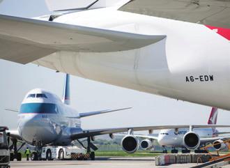 Expanding Heathrow can: provide more flights for less noise than today can bring growth within current climate-change and air-quality limits make the most of surface connections and infrastructure
