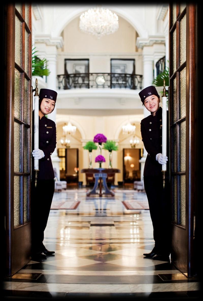 Waldorf Astoria Club 1 st Floor Concierge Lounge, Long Bar, Salon