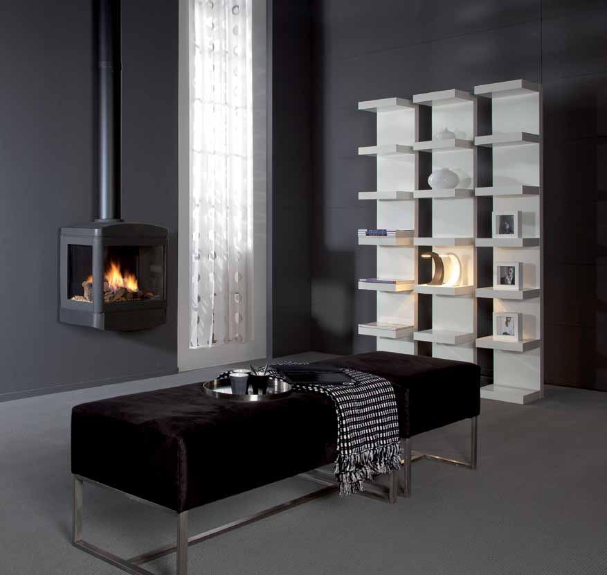 Skive Modern wall-hung gas stove. Cast iron construction.