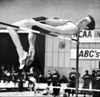 A quick history of the high jump STRAIGHT 1700s SCISSORS 1874 EASTERN CUTOFF 1892 WESTERN ROLL 1930 STRADDLE