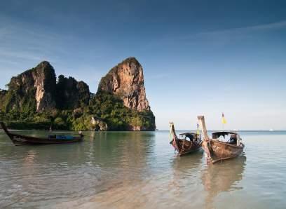 YOUR TRIP IN 9 STAGES Krabi - Krabi [80 km* - 3H riding]: Krabi Bay, one of most spectacular on the Andaman coast, has magnificent islands with Karst peaks covered with jungles.