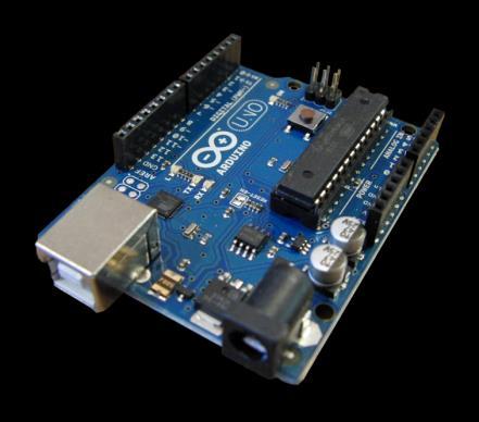 2.1 Arduino хардвер Arduino је програмабилни логички контролер заснован на open source платформи која је намењена за лаку израду пројеката коришћењем хардвера и софтвера.