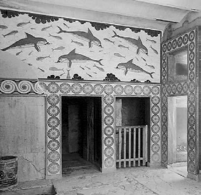 Evidence showed that people lived at Knossos from