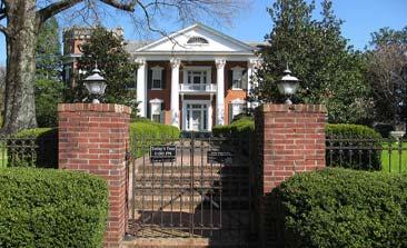 org Southaven, Mississippi: Where you retire from working not living Montrose House Burton House Davis House A day trip is planned for May 22 and May 29 to Holly Springs to tour some of the beautiful