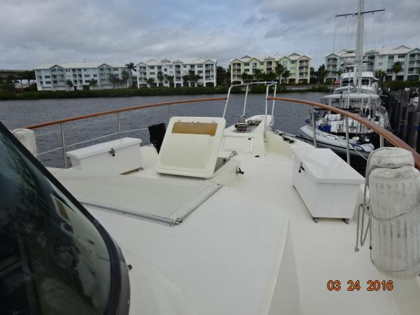 foredeck seating