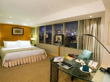 Details of Your Accommodation Jin Jiang Tower Hotel (4*) Shanghai With a good location in the central business district near the city centre