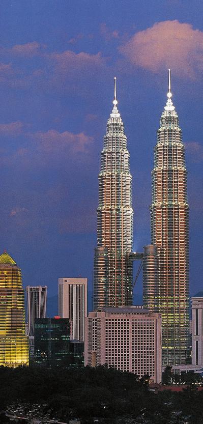 Strategically located in the heart of Kuala Lumpur within strolling distance to The Putra World Trade Centre, The Mall,