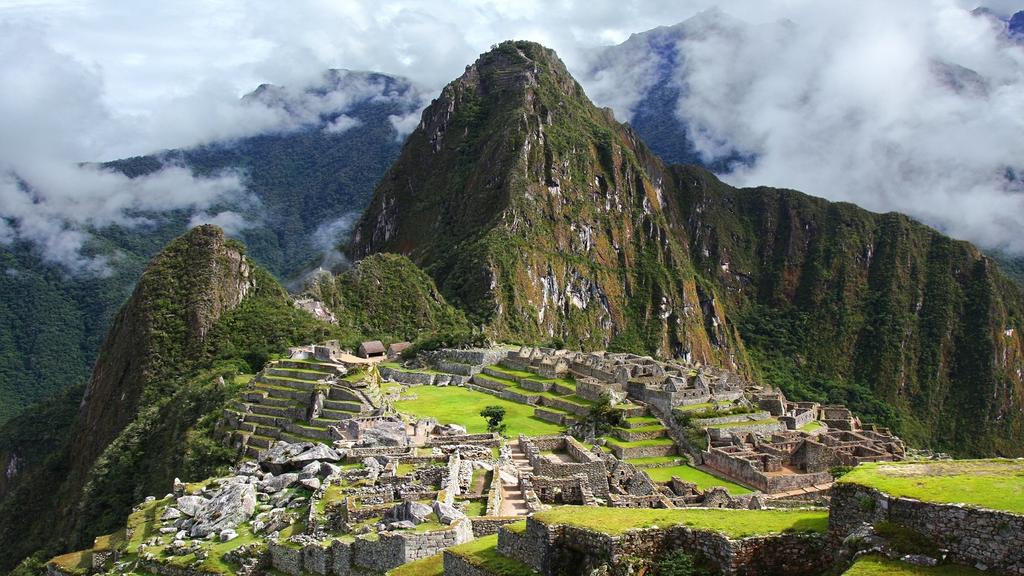 Without doubt one of the most awe-inspiring attractions anywhere in the Americas, this incredible sanctuary is with good reason one of the most famous archaeological sites on earth.