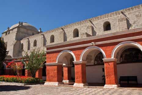 Palace, Santo Domingo Church and the old streets with their colonial mansions and Moorish style balconies. You will also visit the church and convent of San Francisco, with its famous catacombs.