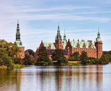 Po dolasku u srednjovjekovnu dansku prijestolnicu, odlazak na razgled grada: Palača Amalienborg (rezidencija danskih kraljeva), gradska vijećnica, dvorac Kristianborg (današnje sjedište parlamenta),