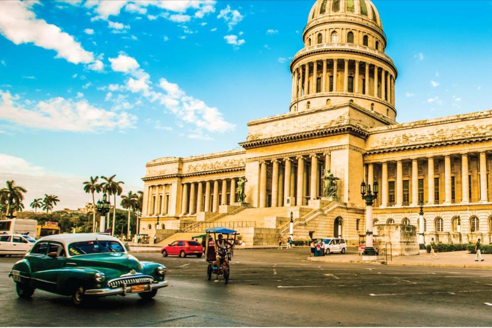Greater Carlisle Area Chamber of Commerce Refers Collette Vacations Rediscover Cuba - A Cultural Exploration August 18 26, 2013 Collette Travel Service, Inc.