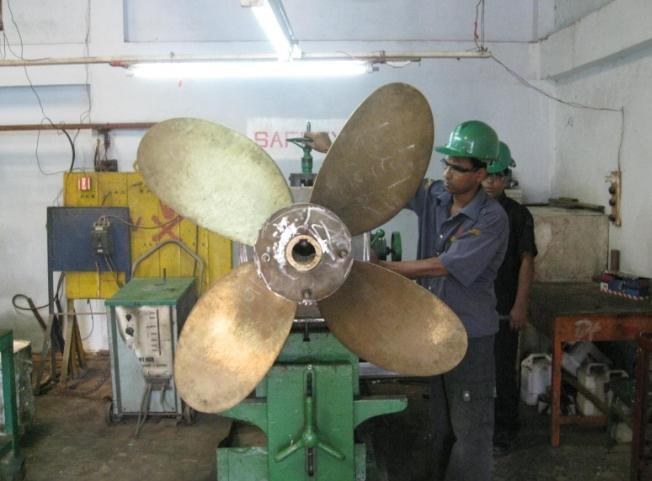 HUGE OPPORTUNITIES (AND NEED) FOR FOREIGN COMPONENT AND SERVICE PROVIDER In Bangladesh virtually all raw materials, ranging from engines to steel, electronics, furnishings, cabling, piping and