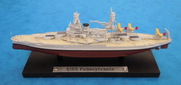 Tennessee as completed in 1918 & 1920 respectively Introducing the 16 gun was USS Maryland & (background) the