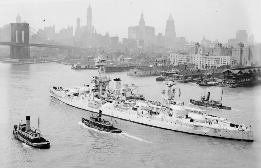 USS Wyoming as built: USS Wyoming mid-1920s (courtesy Navsource) New York Class USS New York (BB34) and USS Texas (BB35) saw a return to reciprocating engines prompted in part by unsatisfactory