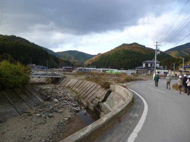 Over 1,000 people died or missing in Onagawa.