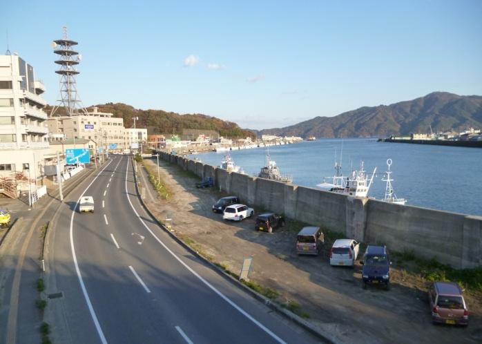 Figure 5 shows the situation of Miyako city right now which was cleaned very quickly. Figure 5.