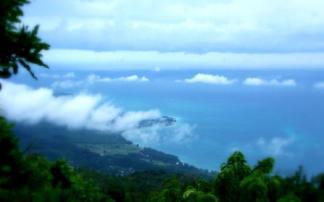 The mountains exceed 500cm of rainfall while the south western part of the island and receives less than 100cm.