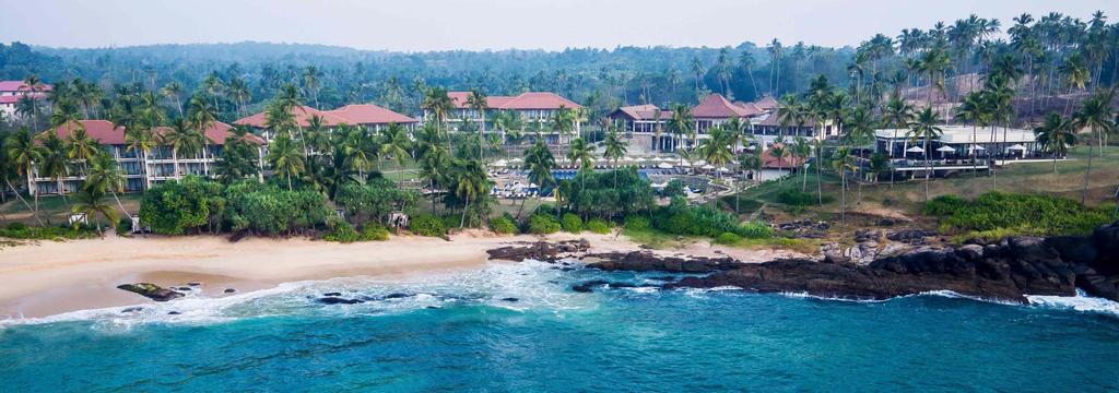 WELCOME TO PARADISE Sheltered by a crescent of honey-hued beach fringed by coconut palms, Anantara Peace Haven Tangalle Resort is a hidden paradise on Sri Lanka s southern rocky coastline.
