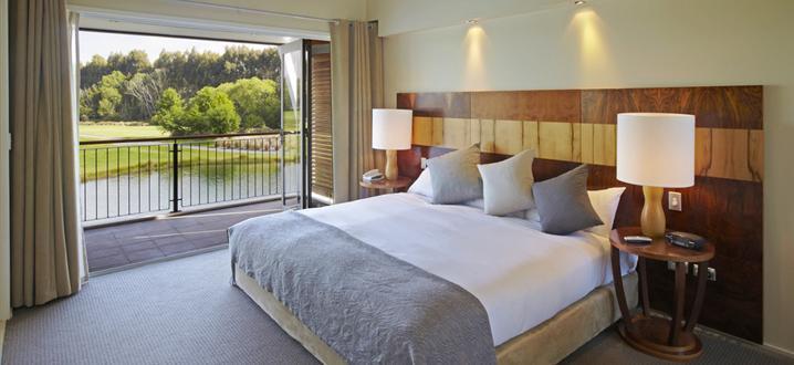 Peppers Clearwater Resort is a stunning waterfront resort just a short drive from Christchurch Airport.