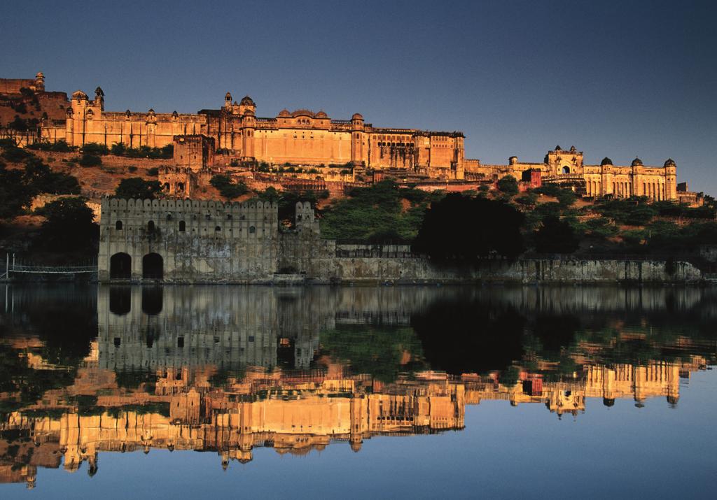 Visit Amber Fort, a UNESCO World Heritage site, on Day 6. square-mile natural preserve that is home to hundreds of species of birds, reptiles, mammals, and of course, Bengal tigers.