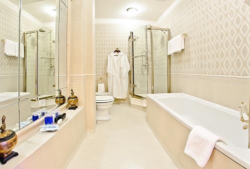 Devon bathroom equipment Chopard bath accessories Slippers, bathrobes and towels A
