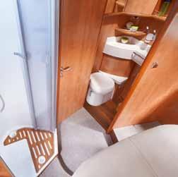 The models with combined or luxury bathrooms already offer lots of freedom of movement in a confined space. They convince with a completely separable showering area and maximum comfort.
