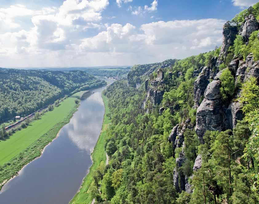 ELEGANT ELBE ELEGANT ELBE Prices from 2,095pp 10 days, 8 guided tours Departing March November 2018 From vibrant