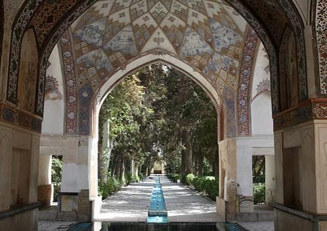 Agha Bozorg, Kashan Fin Gardens, Kashan Day 14: Wednesday, 25th April Kashan / Tehran Tour of the old city including its 19th-century merchants houses, the Agha Bozorg Mosque and Madrasah and the old