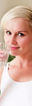 PIJAČE Voda je bistvena za vse življenjske procese, zato bi jo morali popiti vsaj 1-2 litra na dan.