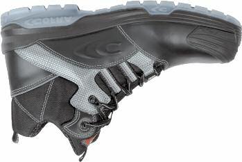 NEW TORONTO WR SAFETY BOOT Upper: Water repellent Pull-up nubuck and CORDURA. Lining: GORETEX Performance Comfort Footwear. Fubbett: AIR footbed, made of EVA and fabric, anatomic, holed, antistatic.