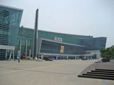 50 54262 59021 57383 59504 55694 59075 The Venue The Busan Exhibition and Convention Center (BEXCO) has a main hall with 26,466 sqm, which corresponds to a size of 3 football fields.