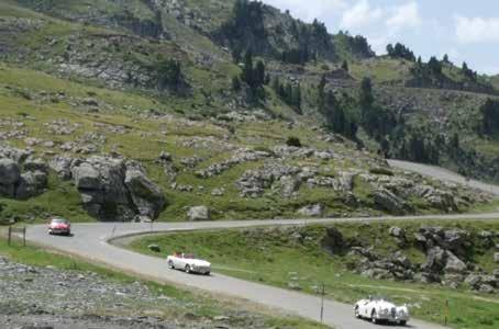 Jaguar XK & E-Type Tur f Nrthern Spain DAY 3. SATURDAY, JUNE 4 th - PYRENEES DRIVE The rads tday are amngst the mst beautiful in the Pyrenees. The drive is acrss the Larrau and Pierre St.