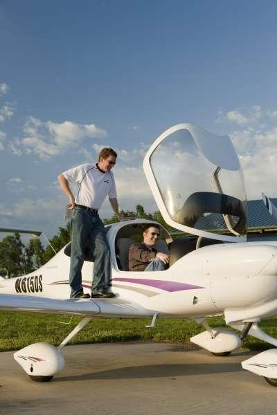What we ll cover Deciding which aircraft to buy Diamond DA40 Cost and financing