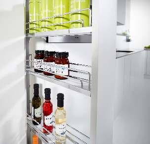 00ea DISPENSA 150 offers the benefit of larder storage in a cabinet of just 150mm wide.