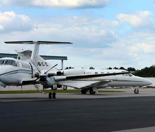 It is mostly used for general aviation, but the airport plans to return to commercial service in the near future.