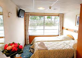 All of the cabins are located above water level and offer a panoramic view (fixed windows) of the scenery.