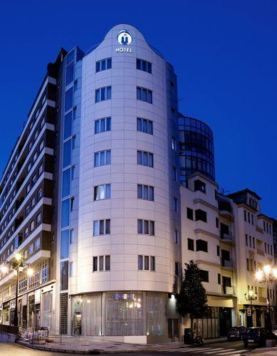 9. HOTEL M OVIEDO**** Location: Near city centre and train station 15 minutes on foot from the Auditorio. Quality: New hotel.