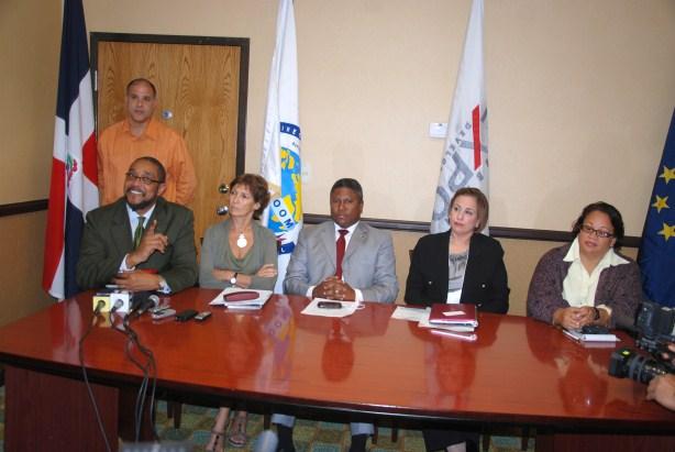 March 22ⁿᵈ, 2012 9:00 9:45 INTRODUCTORY REMARKS Mrs. Maribel Gassó, Co-Chair CARICOM-DR BF, President, Santo Domingo Chamber of Commerce Mrs.