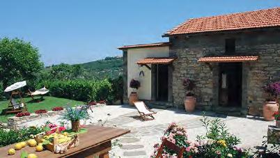 CASA ROSA SANT AGATA SUI DUE GOLFI Surrounded by tumbling hillsides of olive groves, vineyards and