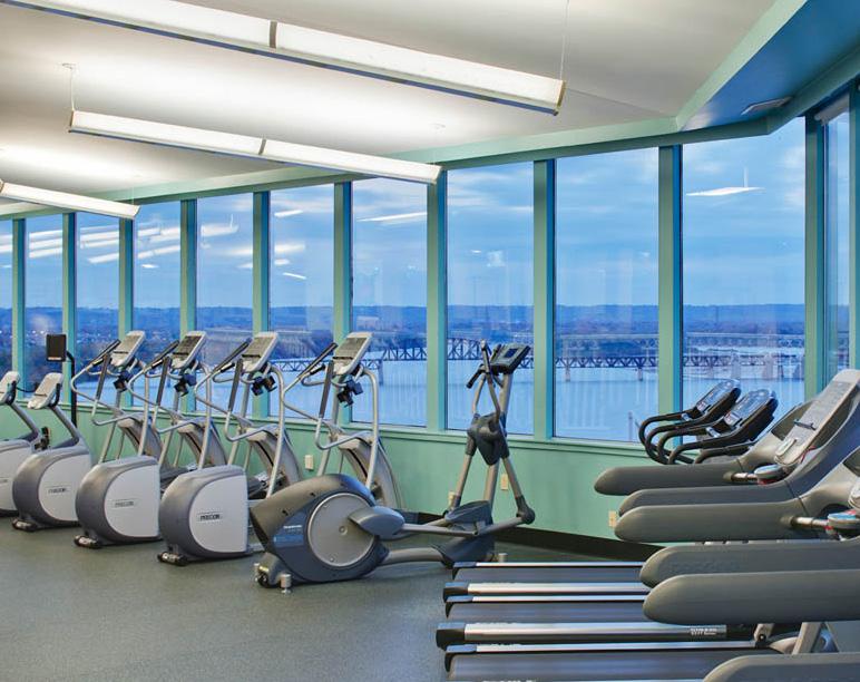 accommodate a variety of tenant needs Access to full service fitness