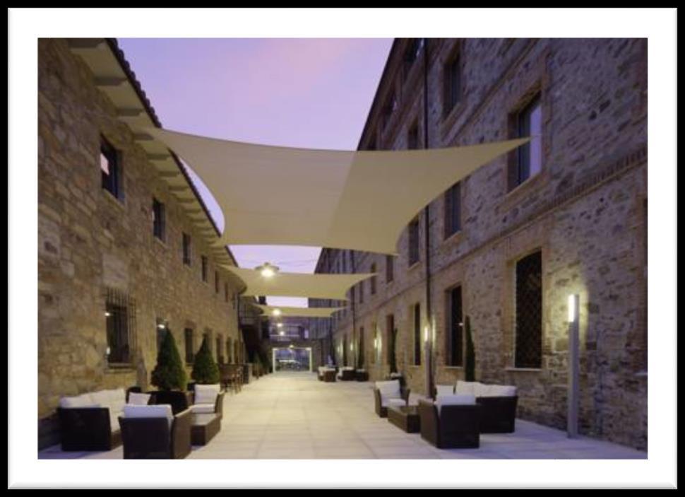 HOTEL SPA VIA DE LA PLATA **** On the stones of the convent of San Francisco, in 2011, this modern hotel was built.