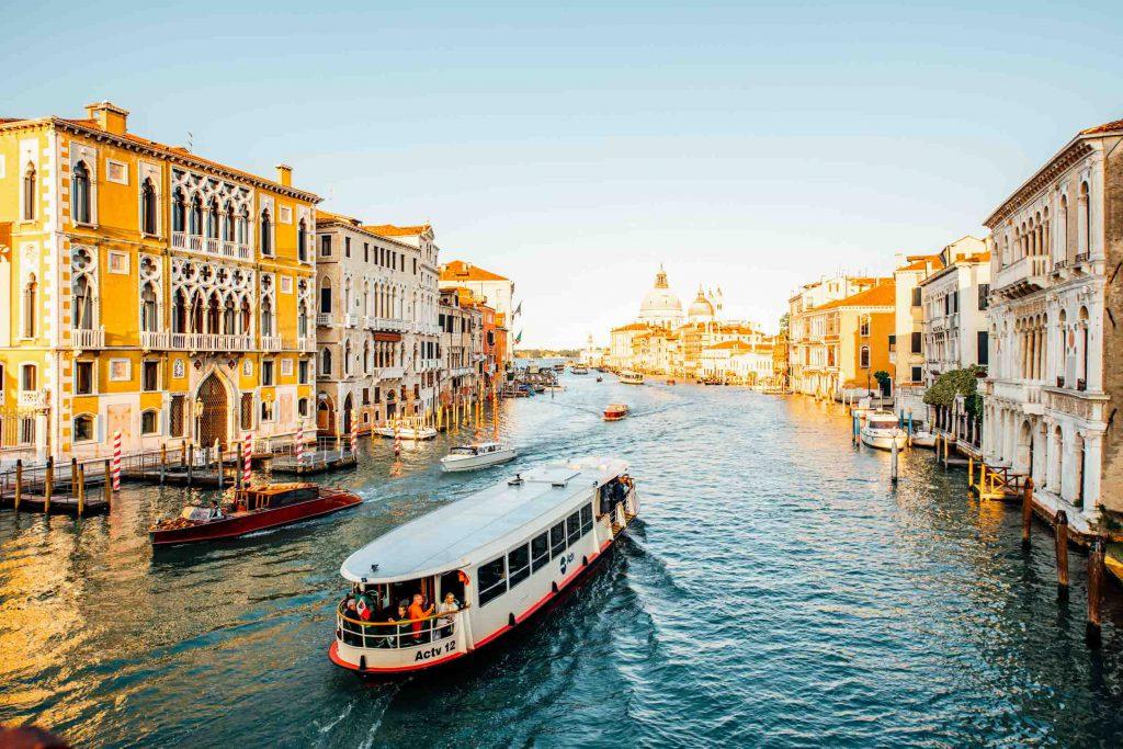 See magnificent canals, narrow streets, and beautiful marble buildings. Enjoy dinner at your leisure this evening.